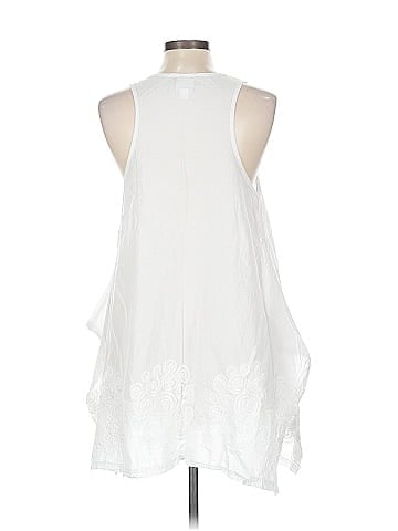 Ivy Jane Sleeveless Blouse (view 2)
