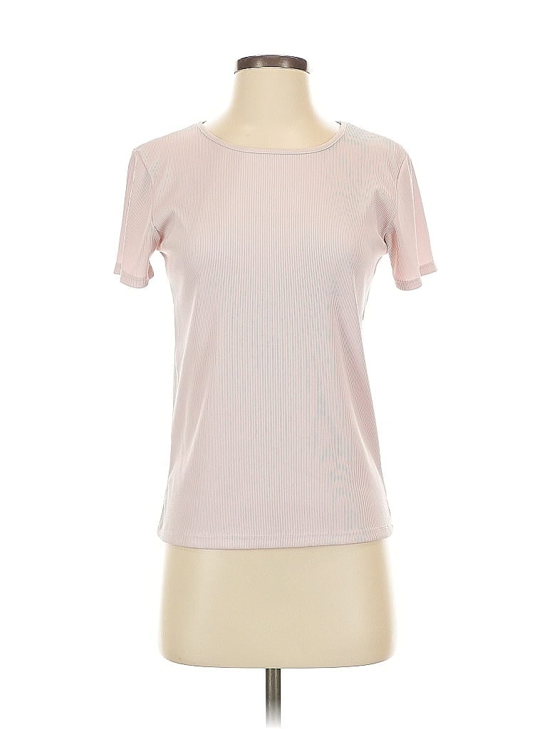 Click to view more detailed imagery on our partner's website Pre-owned Liz Claiborne Active T-shirt In Pink