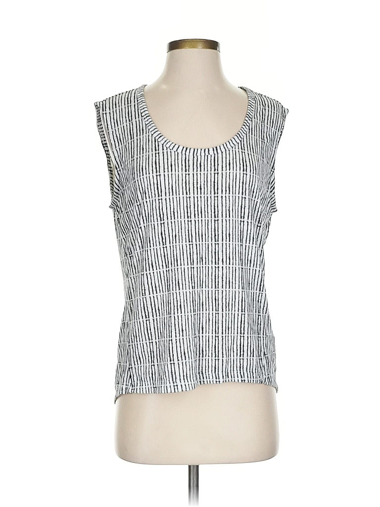 Pre-owned Athleta Sleeveless T-shirt In Silver