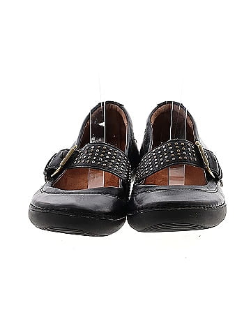 Vionic Flats (view 2)