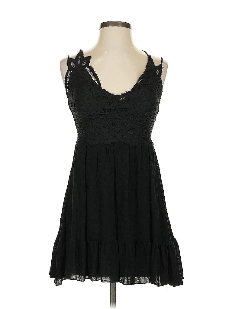 Blue Rain Sleeveless Top Black Halter Neckline Tops