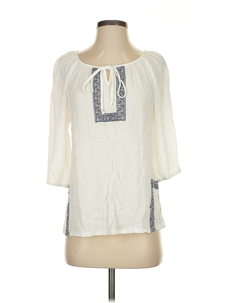 Click to view more detailed imagery on our partner's website Pre-owned Solitaire 3/4 Sleeve Blouse In White