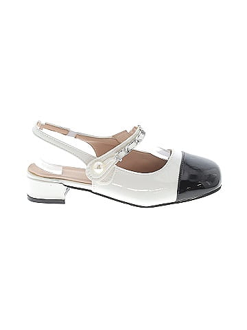 Unbranded Flats (view 1)
