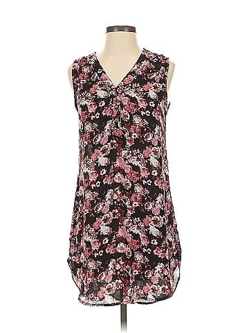 Streetwear Sleeveless Blouse (view 1)