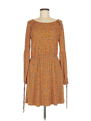 Betsey's Boutique Shop Casual Dress (view 1)
