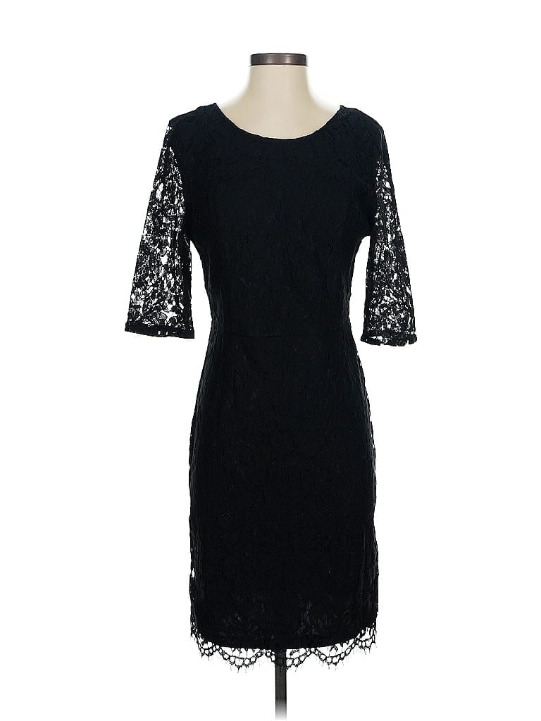 Click to view more detailed imagery on our partner's website Pre-owned Sharagano Cocktail Dress In Black