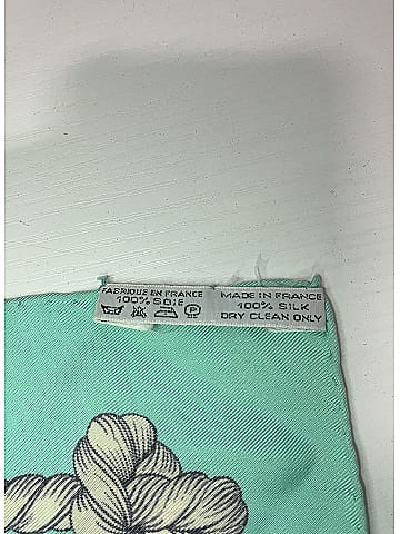 Hermès Silk Feux de Route Apercus la Nuit Scarf 90cm (view 2)