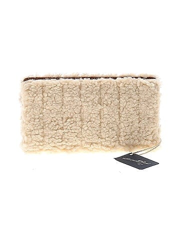 Universal Thread Wristlet (view 1)