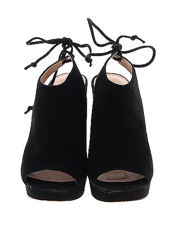Pour La Victoire Heels (view 2)