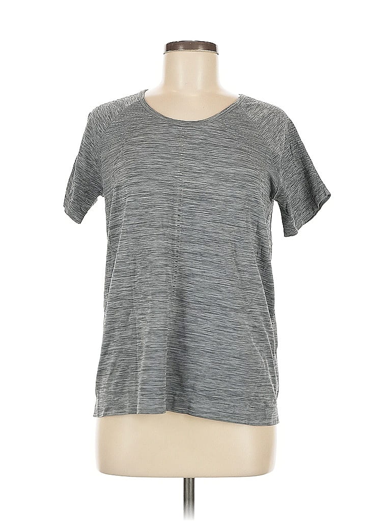 Pre-owned Athleta Short Sleeve T-shirt In Gray