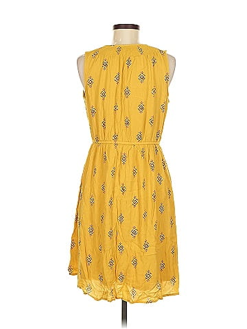Old Navy Casual Dress (view 2)