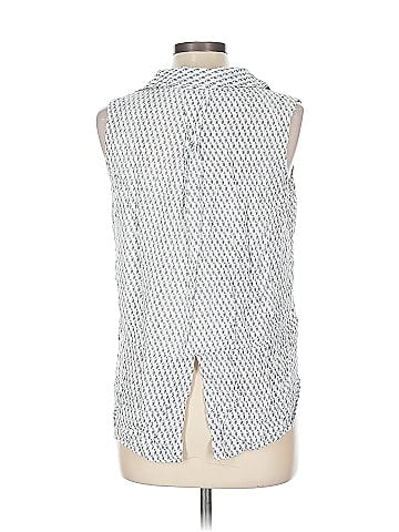 Velvet Heart Sleeveless Button-Down Shirt (view 2)
