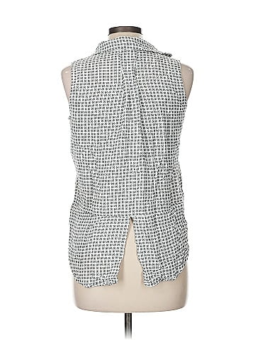 Velvet Heart Sleeveless Button-Down Shirt (view 2)