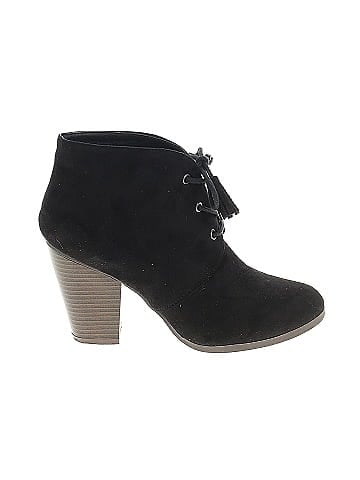 Journee Collection Ankle Boots (view 1)