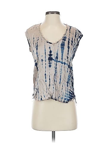 VICI Sleeveless Blouse (view 1)
