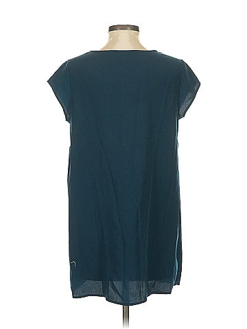 Liz Lange Maternity for Target Casual Dress (view 2)