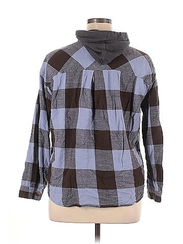 Maurices Long Sleeve Button-Down Shirt (view 2)
