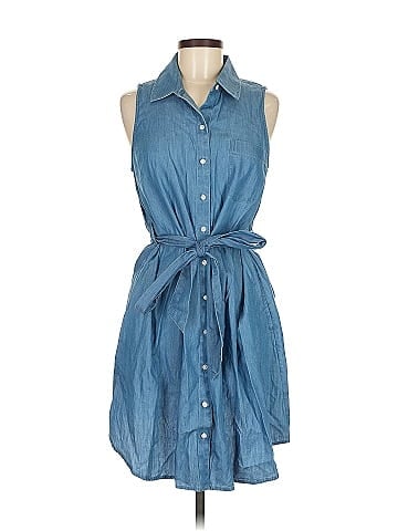 Crown & Ivy Casual Dress (view 1)