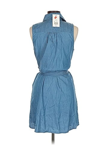 Crown & Ivy Casual Dress (view 2)