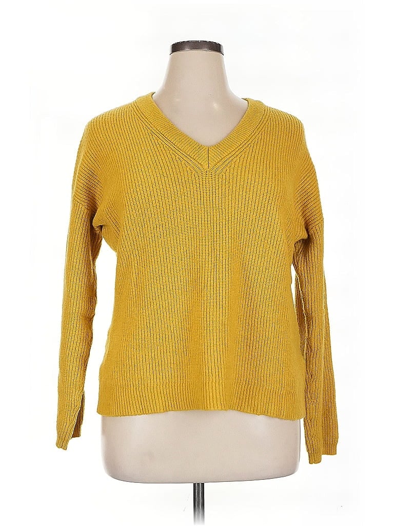 Click to view more detailed imagery on our partner's website Pre-owned Harper Lane Pullover Sweater In Yellow