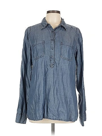 Maurices Long Sleeve Button-Down Shirt (view 1)