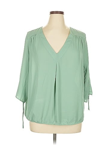 Soho JEANS NEW YORK & COMPANY 3/4 Sleeve Blouse (view 1)