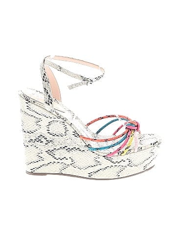 Schutz Wedges (view 1)