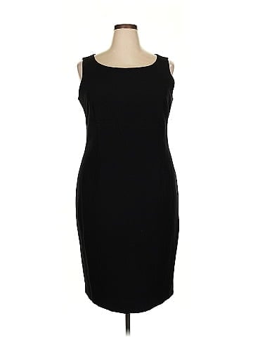 Le Suit Cocktail Dress (view 1)
