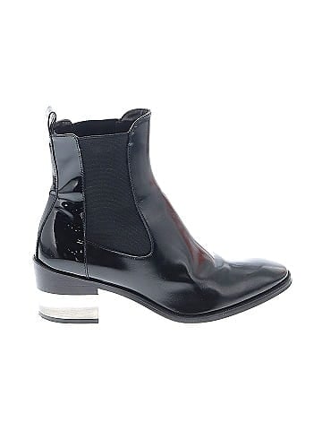 Attilio Giusti Leombruni Ankle Boots (view 1)