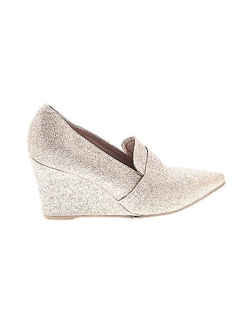 Unbranded Wedges (view 1)