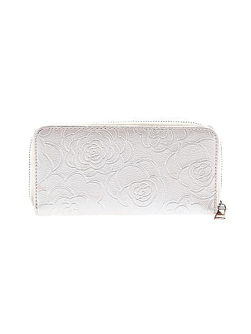 Unbranded Wallet (view 2)