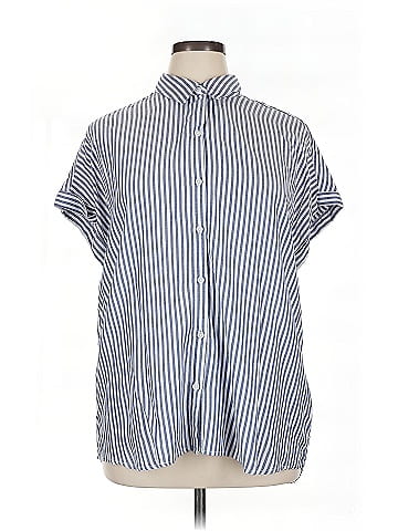 BeachLunchLounge Short Sleeve Button-Down Shirt (view 1)