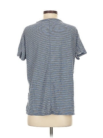 Old Navy Active T-Shirt (view 2)