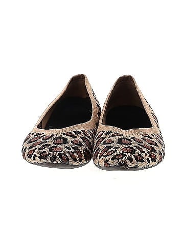 Unbranded Flats (view 2)