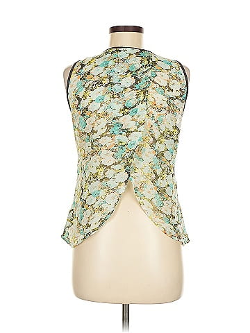 Miss Me Sleeveless Top (view 2)