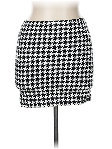 Forever 21 Casual Skirt (view 1)