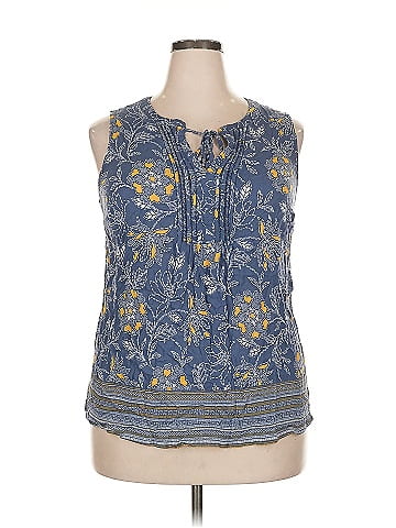 Daniel Rainn Sleeveless T-Shirt (view 1)