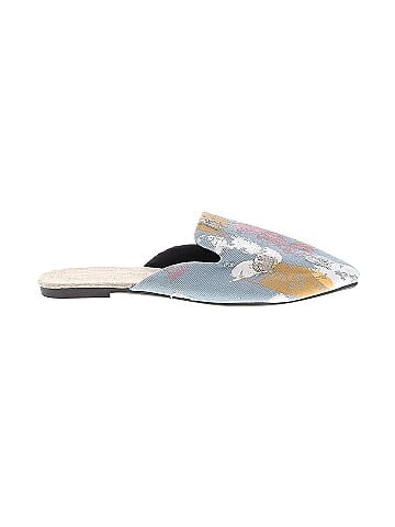 Unbranded Flats (view 1)