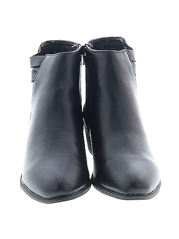 Journee Collection Ankle Boots (view 2)
