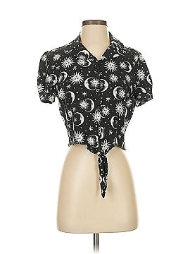Hot Topic Short Sleeve Blouse