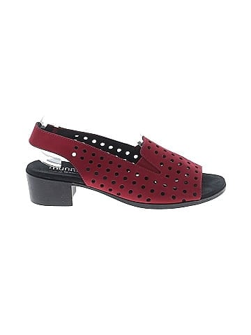 Munro American Sandals (view 1)