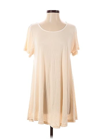 Larace Short Sleeve T-Shirt (view 1)