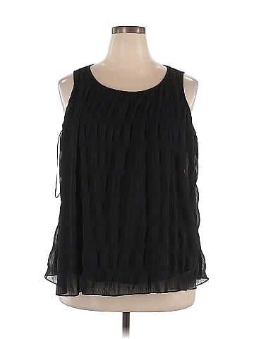 Elle Sleeveless Blouse (view 1)
