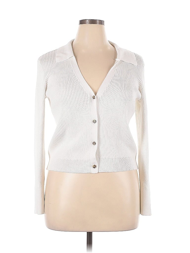 Click to view more detailed imagery on our partner's website Pre-owned Marled By Reunited Long Sleeve Top Ivory Plunge Neckline Tops In White