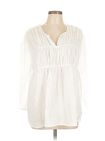 BeachLunchLounge 3/4 Sleeve Blouse (view 1)