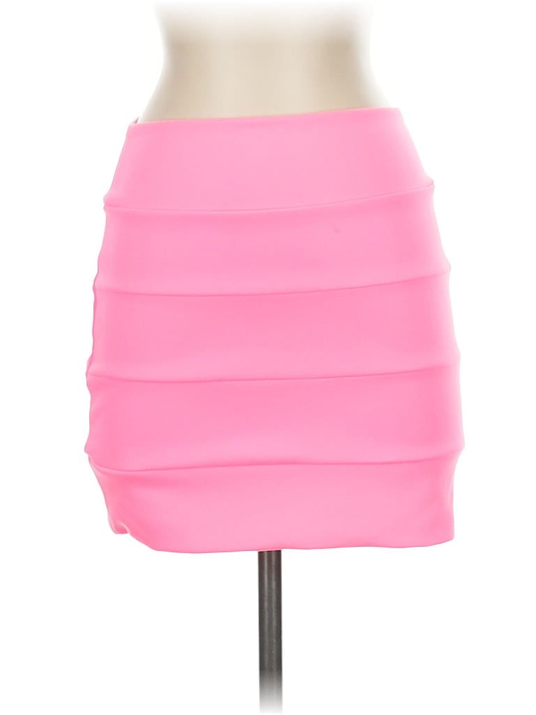 Click to view more detailed imagery on our partner's website Pre-owned Love Culture Casual Skirt In Pink