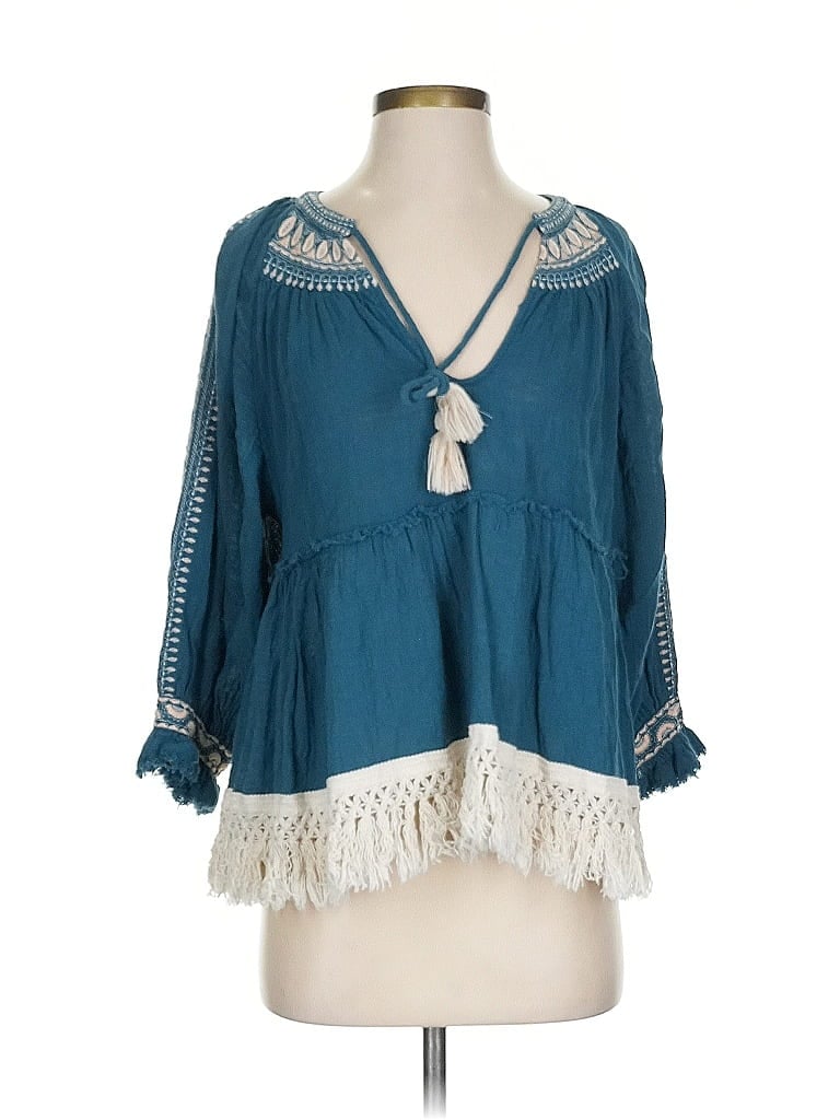 Click to view more detailed imagery on our partner's website Pre-owned Free People 3/4 Sleeve Blouse In Blue