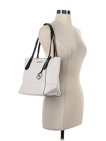 MICHAEL Michael Kors Leather Shoulder Bag (view 2)