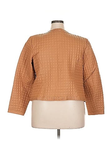C. Wonder Jacket (view 2)