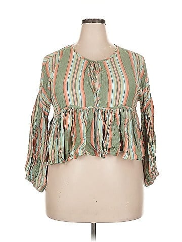 O'Neill 3/4 Sleeve Blouse (view 1)